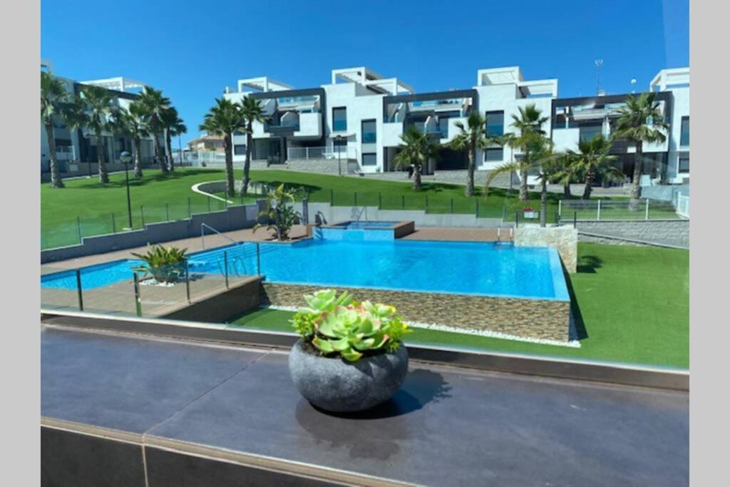 Luxury Penthouse Oasis Beach VIII Orihuela Costa Punta Prima Torrevieja Dış mekan fotoğraf