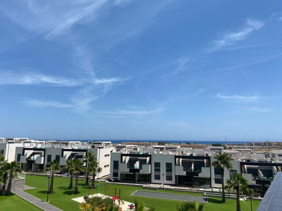 Luxury Penthouse Oasis Beach VIII Orihuela Costa Punta Prima Torrevieja Dış mekan fotoğraf