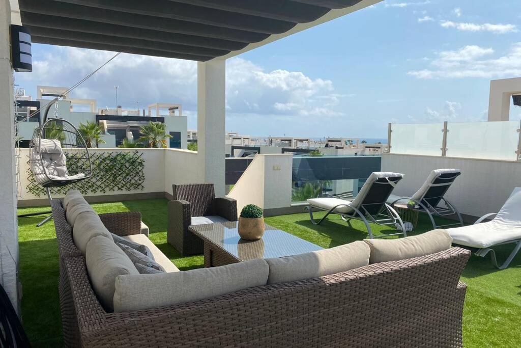 Luxury Penthouse Oasis Beach VIII Orihuela Costa Punta Prima Torrevieja Dış mekan fotoğraf