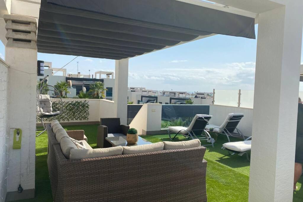 Luxury Penthouse Oasis Beach VIII Orihuela Costa Punta Prima Torrevieja Dış mekan fotoğraf