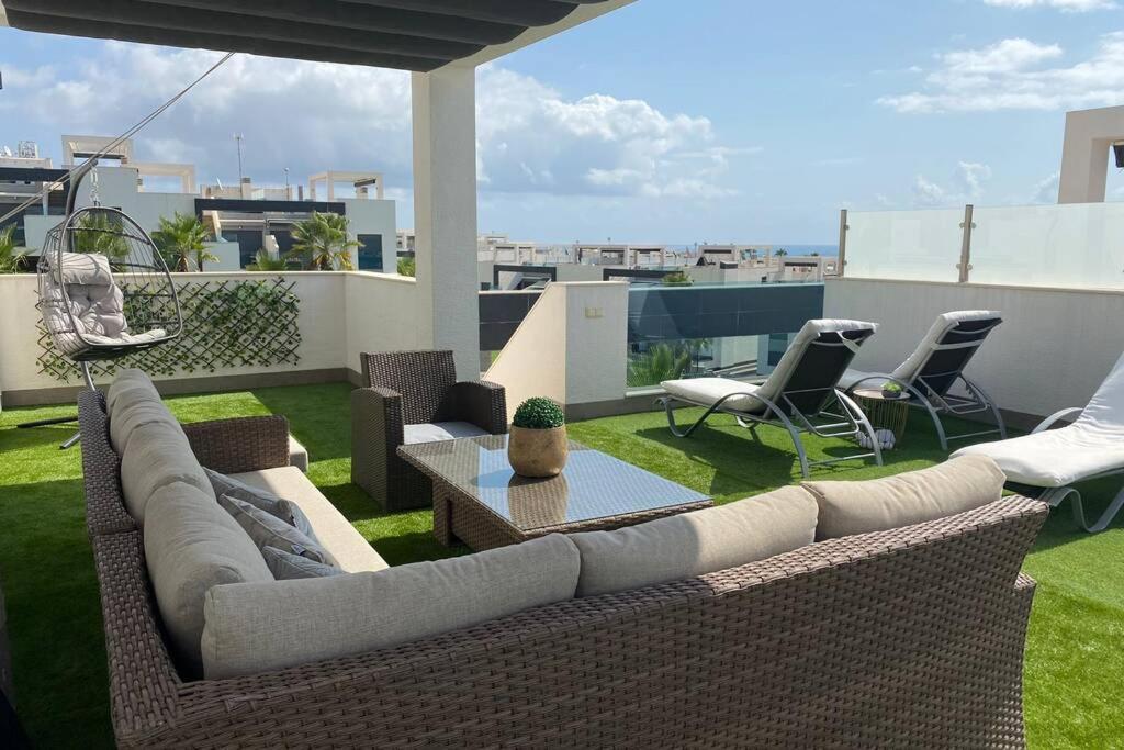 Luxury Penthouse Oasis Beach VIII Orihuela Costa Punta Prima Torrevieja Dış mekan fotoğraf