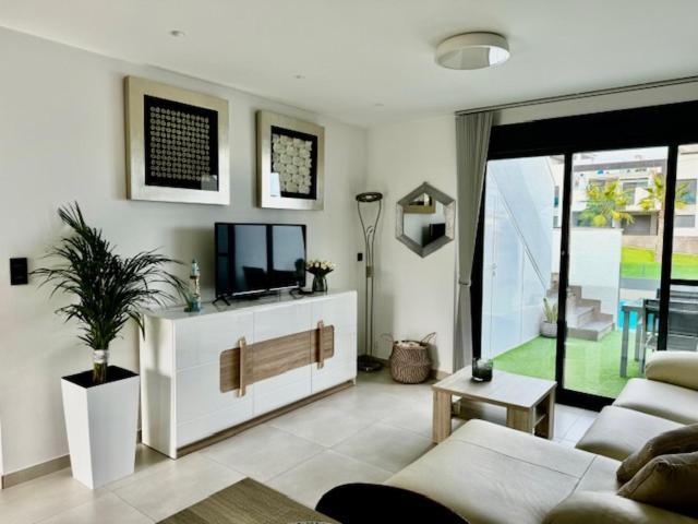 Luxury Penthouse Oasis Beach VIII Orihuela Costa Punta Prima Torrevieja Dış mekan fotoğraf