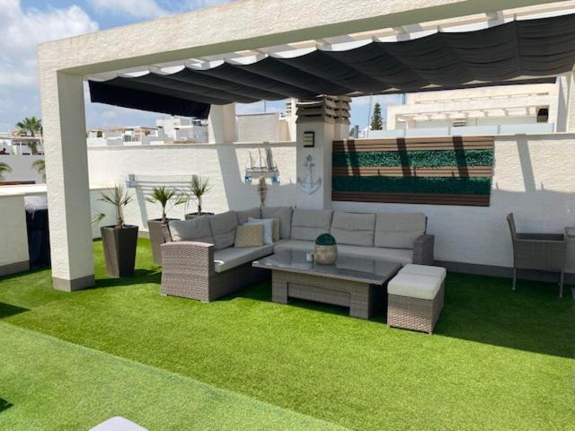 Luxury Penthouse Oasis Beach VIII Orihuela Costa Punta Prima Torrevieja Dış mekan fotoğraf