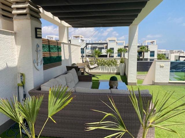 Luxury Penthouse Oasis Beach VIII Orihuela Costa Punta Prima Torrevieja Dış mekan fotoğraf